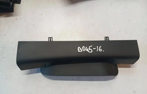 Volvo V60 Steering wheel column trim 9123021 9123022