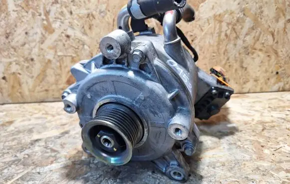 Hyundai Tucson IV NX4 Generator/alternator 37390-2M900