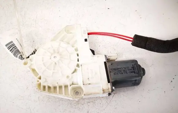 Skoda Yeti (5L) Rear door window regulator motor 5L0959812A