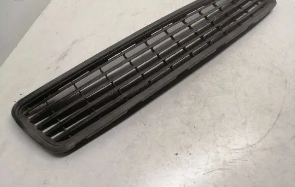 Audi A4 S4 B5 8D Front grill