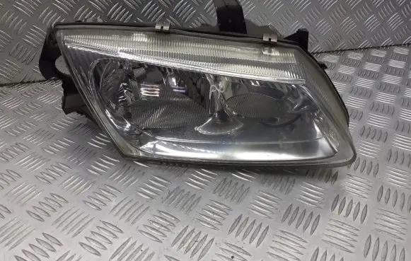 Nissan Almera N16 Headlight/headlamp