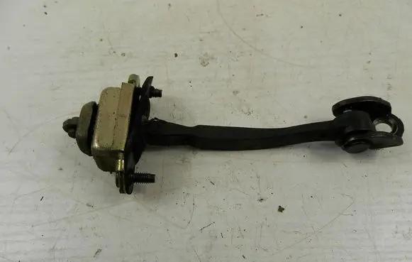 Ford Focus Front door check strap stopper 