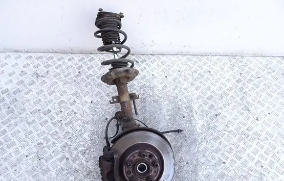 Front wheel hub spindle knuckle