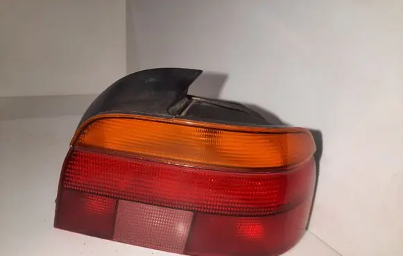 BMW 5 E39 Rear/tail lights 00724001