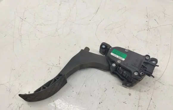 Volkswagen Golf IV Accelerator throttle pedal 6Q1721503C 6PV00849601