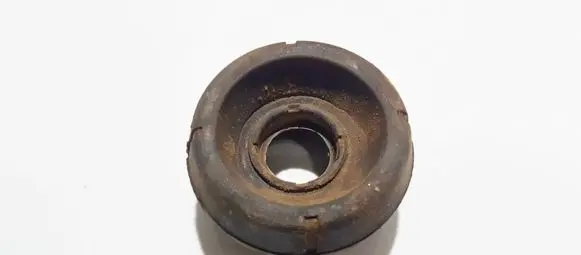 Volkswagen Golf IV Coil spring mount 1j0412331c