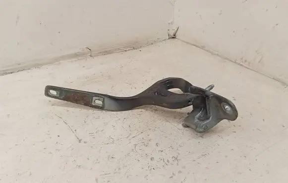 Mercedes-Benz E W211 Tailgate/trunk/boot hinge