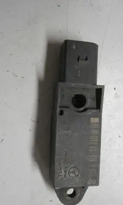 Mercedes-Benz E W211 Airbag deployment crash/impact sensor 0028202726