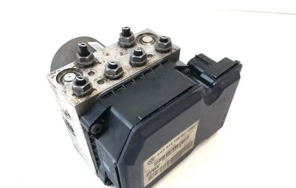 Volkswagen PASSAT CC ABS Pump 3AA614109AC NA6274538