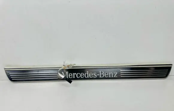 Mercedes-Benz S W222 Front sill trim cover