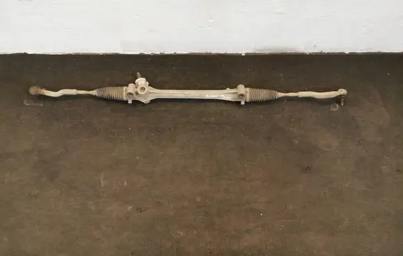 Toyota Avensis T270 Steering rack 4550005040