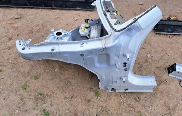 Front quarter panel