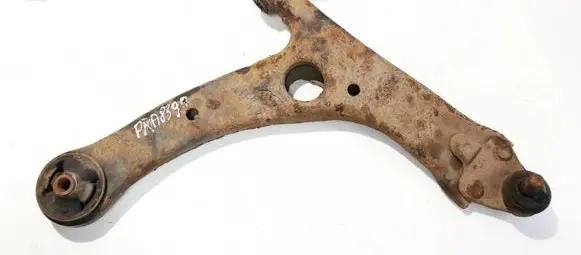 Toyota Avensis T250 Front lower control arm/wishbone