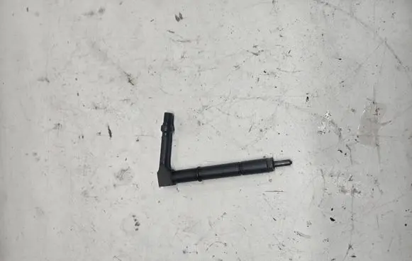 Nissan Terrano Fuel injector