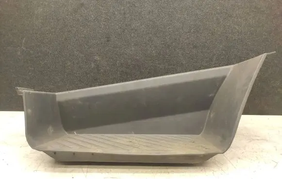 Mercedes-Benz Sprinter W901 W902 W903 W904 Front sill trim cover A9016862328 A9016861628