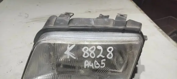 Audi A4 S4 B5 8D Headlight/headlamp