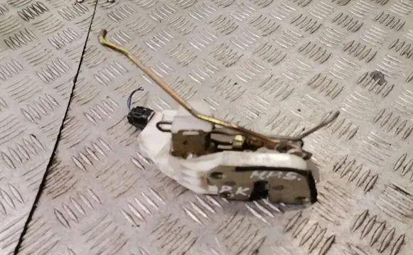Mitsubishi Pajero Sport I Front door lock