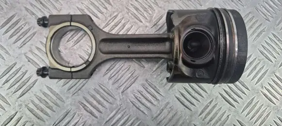 BMW X5 E70 Piston with connecting rod 512D27