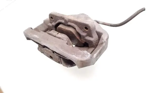 BMW 5 E60 E61 Front brake caliper 6030324