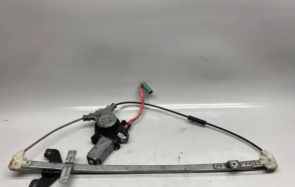 Honda CR-V Front door window regulator with motor