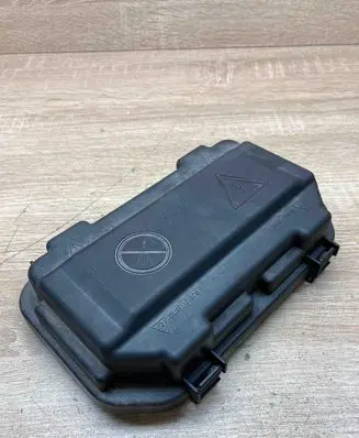 BMW 3 F30 F35 F31 Fuse box cover 9224872