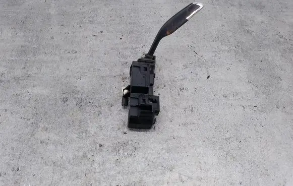Citroen C4 Grand Picasso Gear shift switch/knob 96811352XT