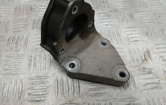 Fiat 500X Driveshaft support bearing bracket 55258285