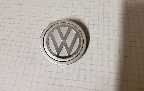 Volkswagen Polo IV 9N3 Original wheel cap A701