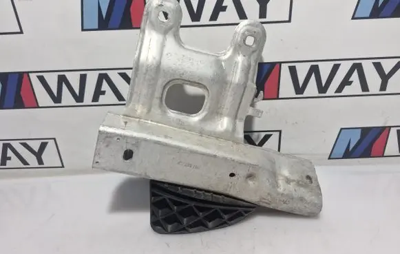 BMW 1 F20 F21 Front bumper shock/impact absorber 7266194
