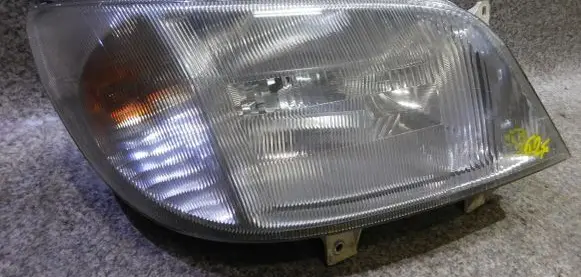 Mercedes-Benz Sprinter W901 W902 W903 W904 Headlight/headlamp