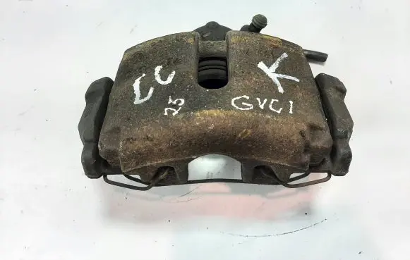 Volkswagen PASSAT CC Front brake caliper