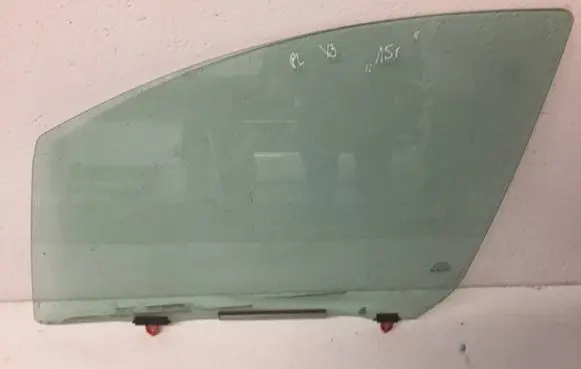 Toyota Yaris Front door window glass four-door SZYBAPLY33