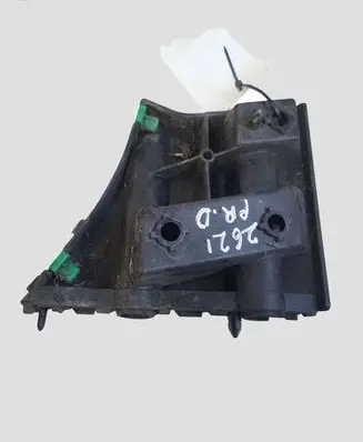 Volvo V40 Front bumper mounting bracket 31425111