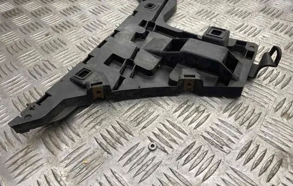 Volvo S80 Rear bumper mounting bracket 31213294