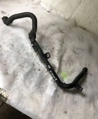 Audi Q3 8U Engine coolant pipe/hose 03l121065aj