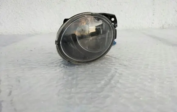 Volkswagen PASSAT B6 Front fog light 27129300