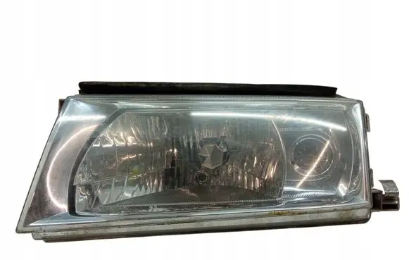Skoda Octavia Mk1 (1U) Headlight/headlamp 