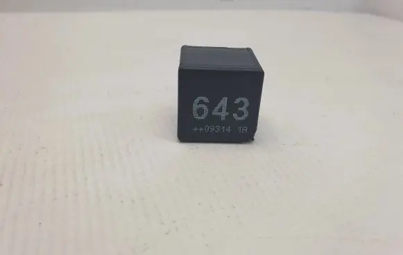 Audi A6 S6 C6 4F Other relay 8K0951253