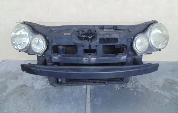Volkswagen Polo Radiator support slam panel