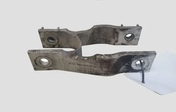 Volvo V60 Engine mounting bracket 32139982