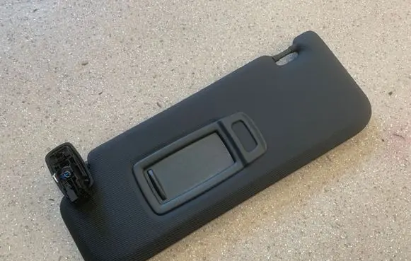 BMW X3 G01 Sun visor 8071069