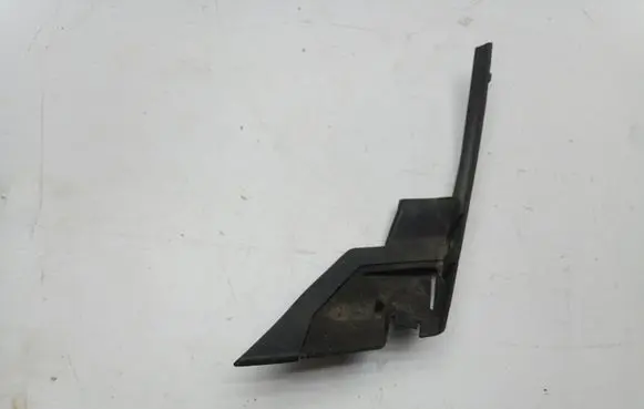Subaru B9 Tribeca Wiper trim 91423XA01A