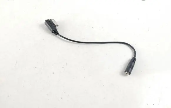 Mercedes-Benz ML W164 AUX in-socket connector A0018279004