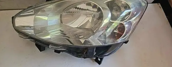 Peugeot Partner Headlight/headlamp
