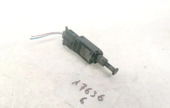 Volkswagen Golf IV Brake pedal sensor switch 1H0927189D
