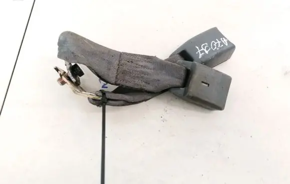 Mazda 323 Middle seatbelt buckle (rear) 