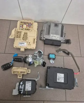 Hyundai i30 Engine ECU kit and lock set 391402ABB0