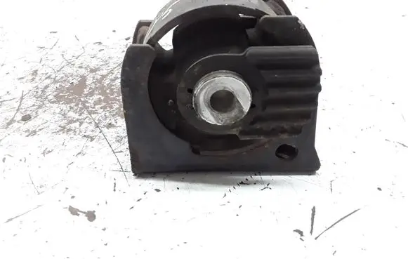 Toyota RAV 4 (XA30) Gearbox mount