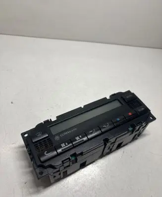 Volkswagen PASSAT B5.5 Climate control unit 3B1907044H