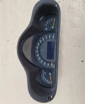 Mercedes-Benz C W203 Speedometer (instrument cluster) 88311323
